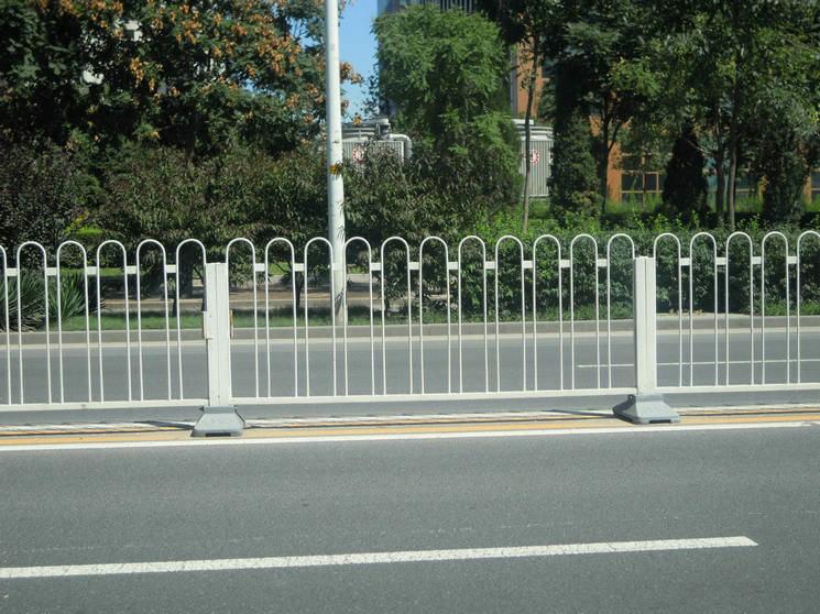 道路护栏