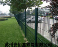 如何延长铁路防护护栏网的使用寿命 如何延长铁路防护护栏网的使用寿命